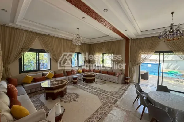 Beautiful 4-bedroom villa with private pool in Targa