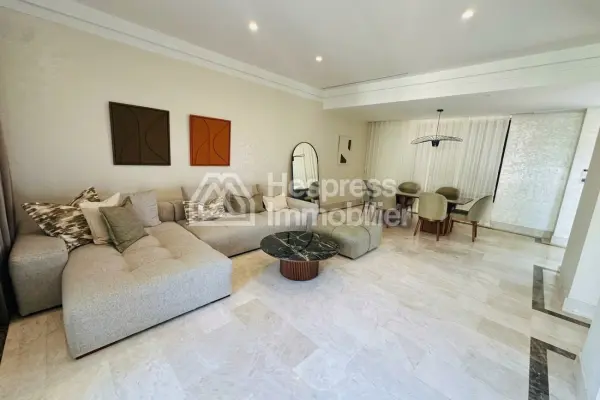Luxury apartment in the heart of M Avenue