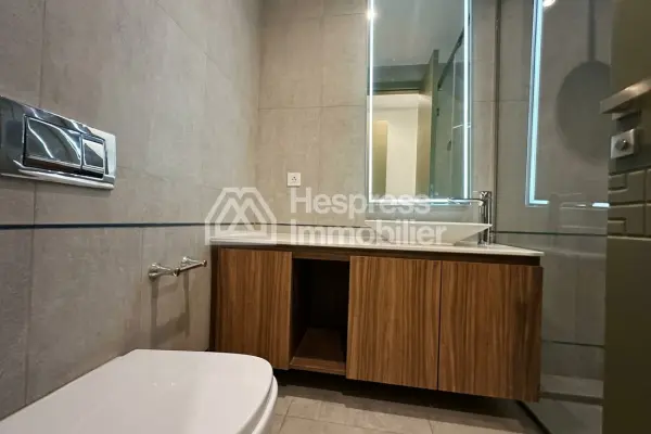 Luxury apartment in the heart of M Avenue
