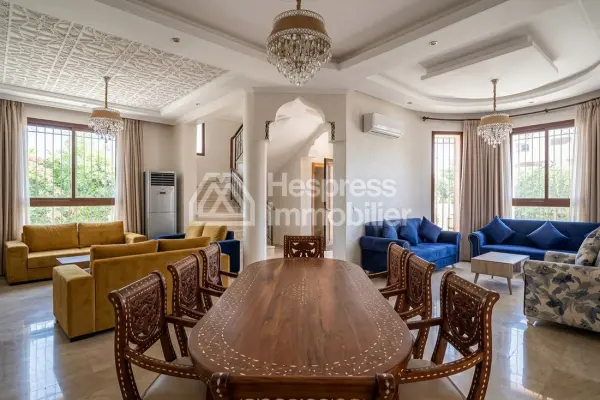 4-bedroom villa with private pool and secure residence