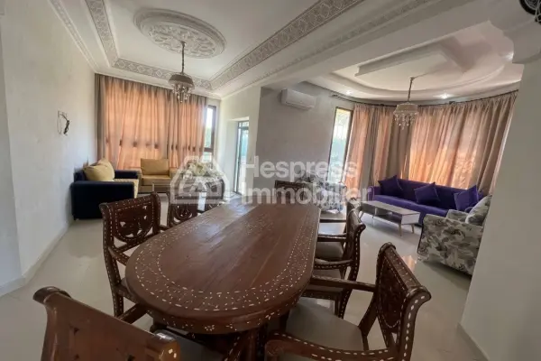 4-bedroom villa with private pool and secure residence
