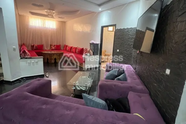 4-bedroom villa with private pool and secure residence