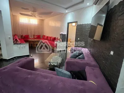 Villa 4 chambres piscine privée résidence sécurisé