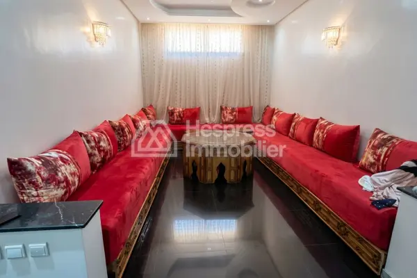 4-bedroom villa with private pool and secure residence