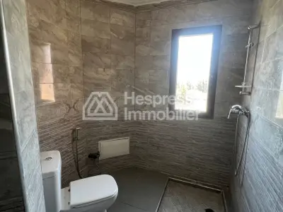 Villa 4 chambres piscine privée résidence sécurisé