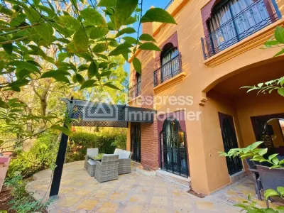 Belle villa sur résidence sécurisée avec piscine