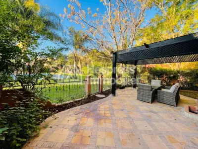Belle villa sur résidence sécurisée avec piscine