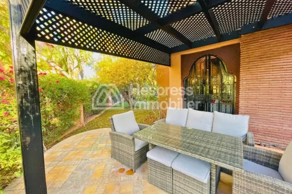 Beautiful villa in a secure residence with swimming pool