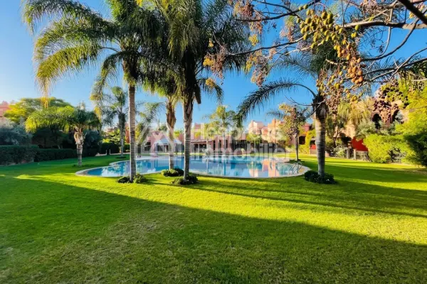 Beautiful villa in a secure residence with swimming pool