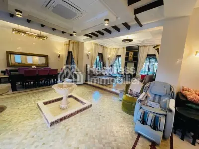 Belle villa sur résidence sécurisée avec piscine