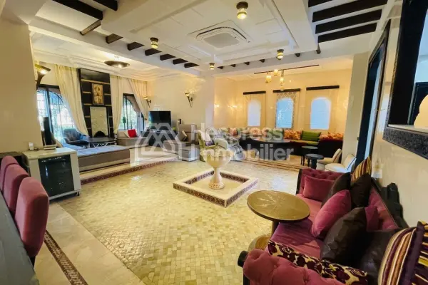 Beautiful villa in a secure residence with swimming pool