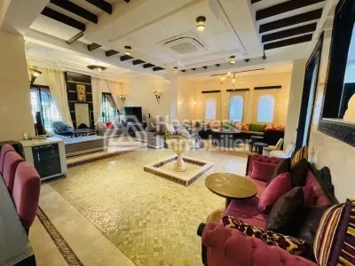 Belle villa sur résidence sécurisée avec piscine