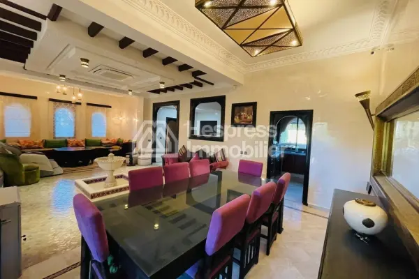 Beautiful villa in a secure residence with swimming pool