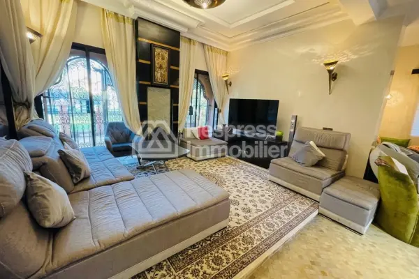 Beautiful villa in a secure residence with swimming pool