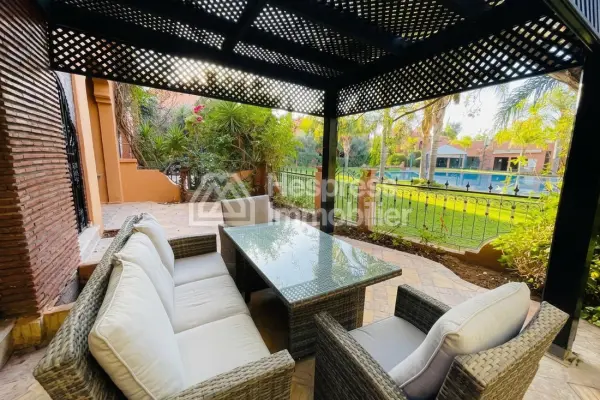 Beautiful villa in a secure residence with swimming pool
