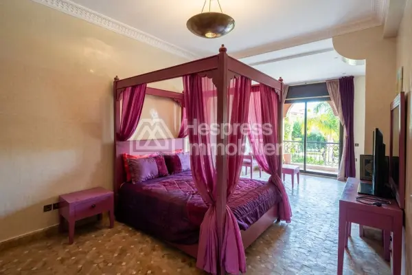 Beautiful villa in a secure residence with swimming pool