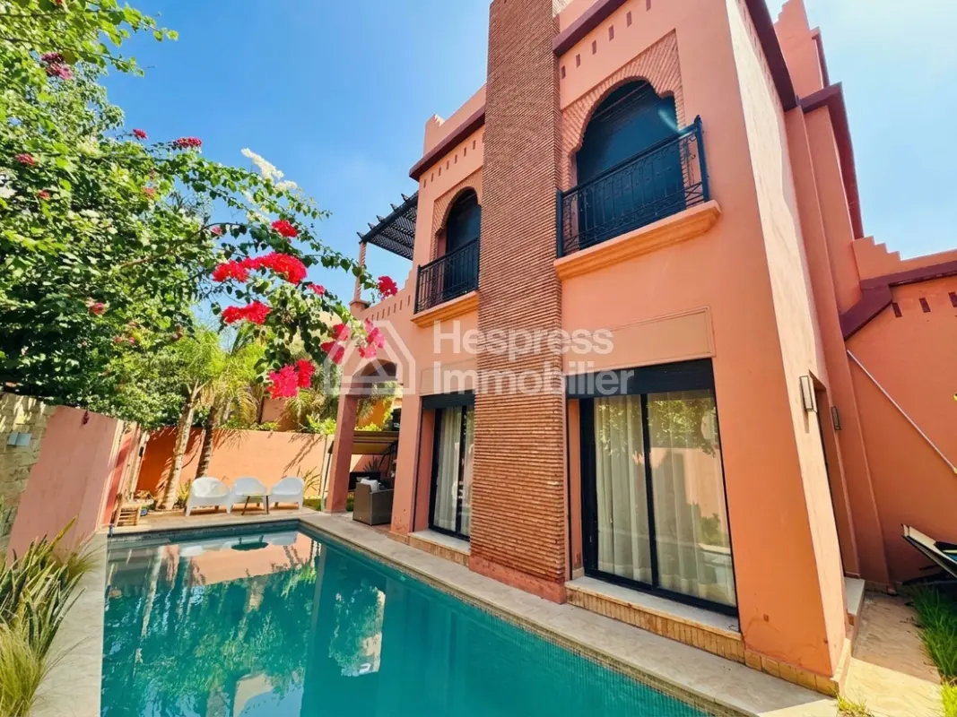 Magnifique villa avec piscine privée sur résidence