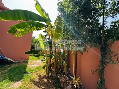 Magnifique villa avec piscine privée sur résidence