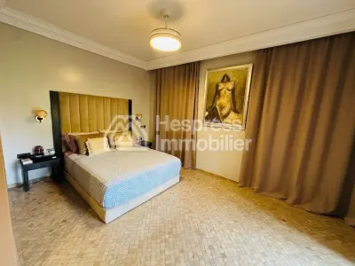 Magnifique villa avec piscine privée sur résidence