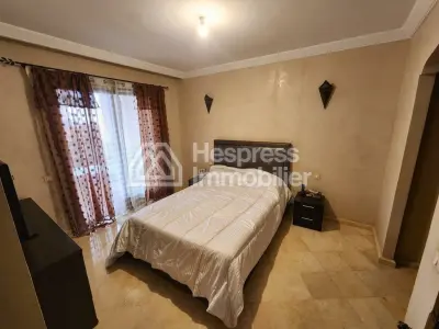 شقة جميلة في مجمع سكني آمن مع مسبح