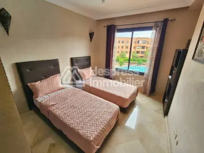 شقة جميلة في مجمع سكني آمن مع مسبح