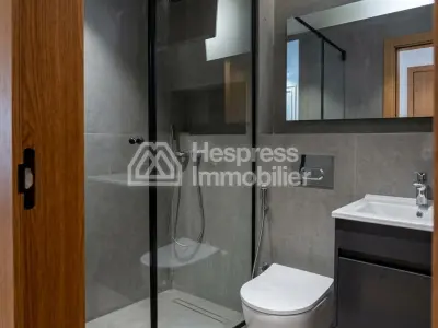 Luxury studio apartment for rent at 8500 dh