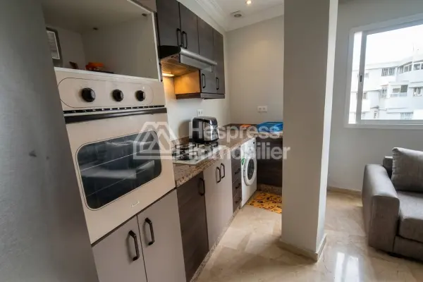Très bel appartement en location à Franceville. 1 Pièce. Avec garage et ascenseur
