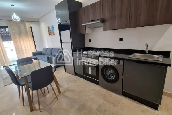 Appartement à louer à Oulfa. Surface de 60 m². Garage et terrasse