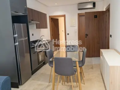 Appartement à louer à Oulfa. Surface de 60 m². Garage et terrasse