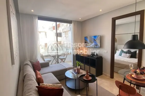 Superbe appartement à louer à Bourgogne Ouest. 1 Pièce. Ascenseur et garage