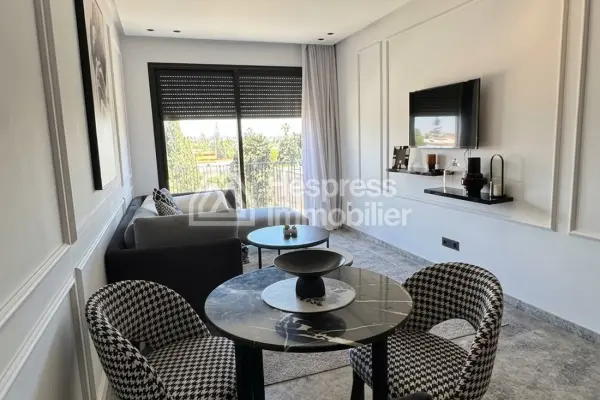 Superbe studio meublé à louer à Oasis