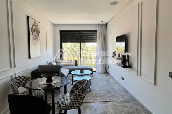 Superbe studio meublé à louer à Oasis