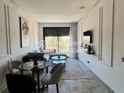 Superbe studio meublé à louer à Oasis
