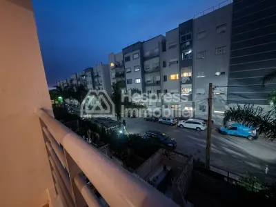 Appartement à l'achat à Oulfa. 2 grandes pièces. Places de parking et beau jardin