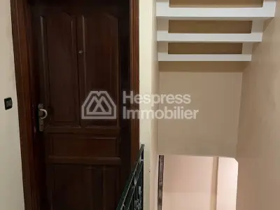Bureau à louer à hay Zobir 5000 dh