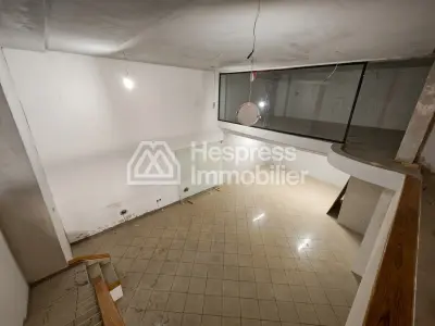 Local commercial de 300 m au bd Oum rabii