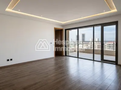 شقة رائعة للإيجار في المعاريف . غرفتا نوم مريحتان. مصعد ومواقف سيارات.