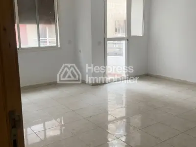 Bureau de 75 m² à louer à Maarif 7000 dh