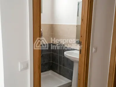 Bureau de 75 m² à louer à Maarif 7000 dh