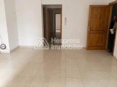 Bureau de 75 m² à louer à Maarif 7000 dh
