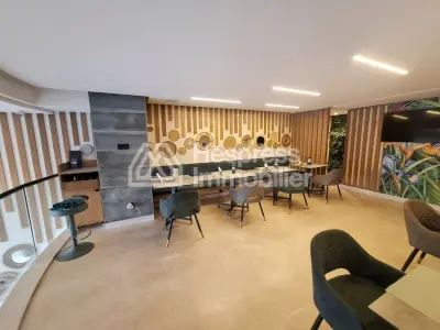 Rent the ideal premises at Oulfa . Area 160 m². Garage
