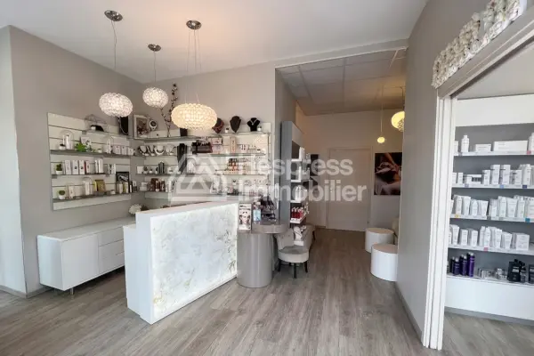 Beauty salon equipped at Racine