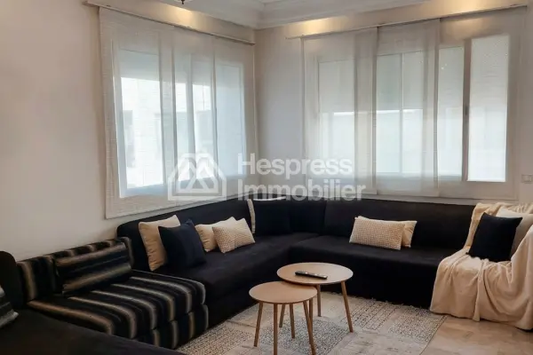 Furnished apartment with terrace for rent