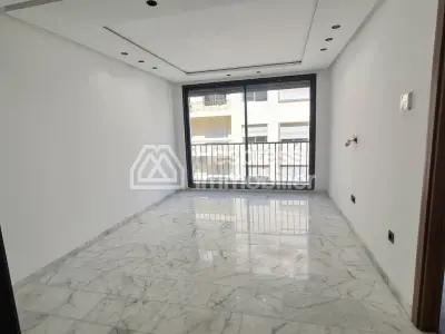 شقة رائعة للبيع في الأميرات . غرفة نوم واحدة. مصعد ومواقف سيارات