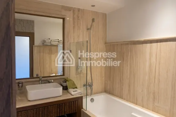 Superb furnished 4-bedroom apartment for rent
