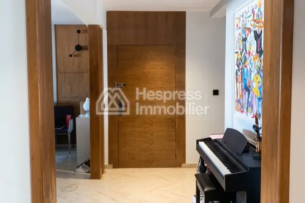 Superb furnished 4-bedroom apartment for rent