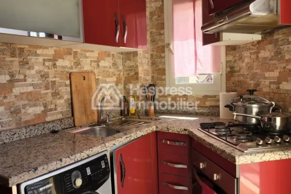 Furnished 2-bedroom apartment for 7000 dh
