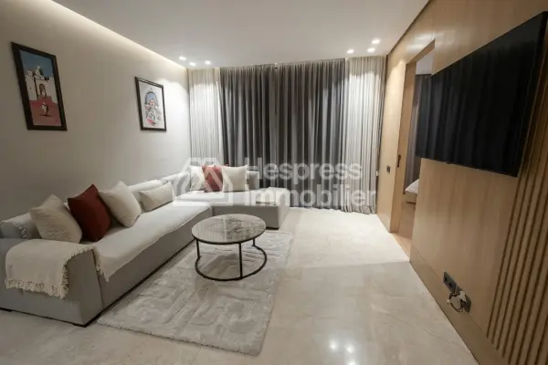 High-end furnished studio apartment for rent