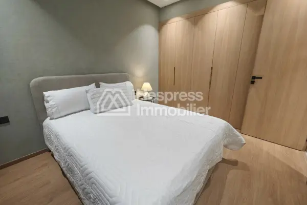 High-end furnished studio apartment for rent