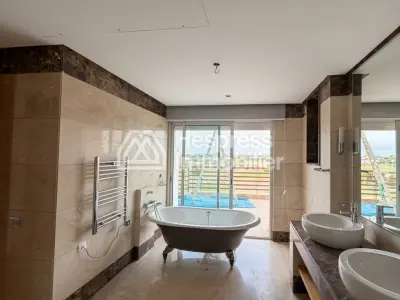 Superb villa for rent, 52,000 dhs, long-term rental, golf course frontage ️